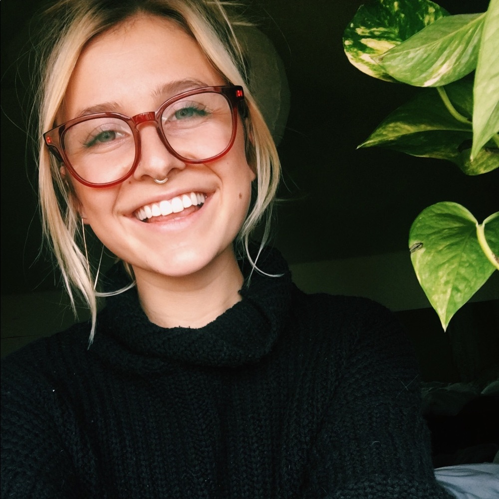 Meet your Posher, Madeline